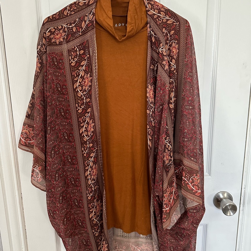 Apt. 9 Brown turtleneck and Paisley Kimono Set